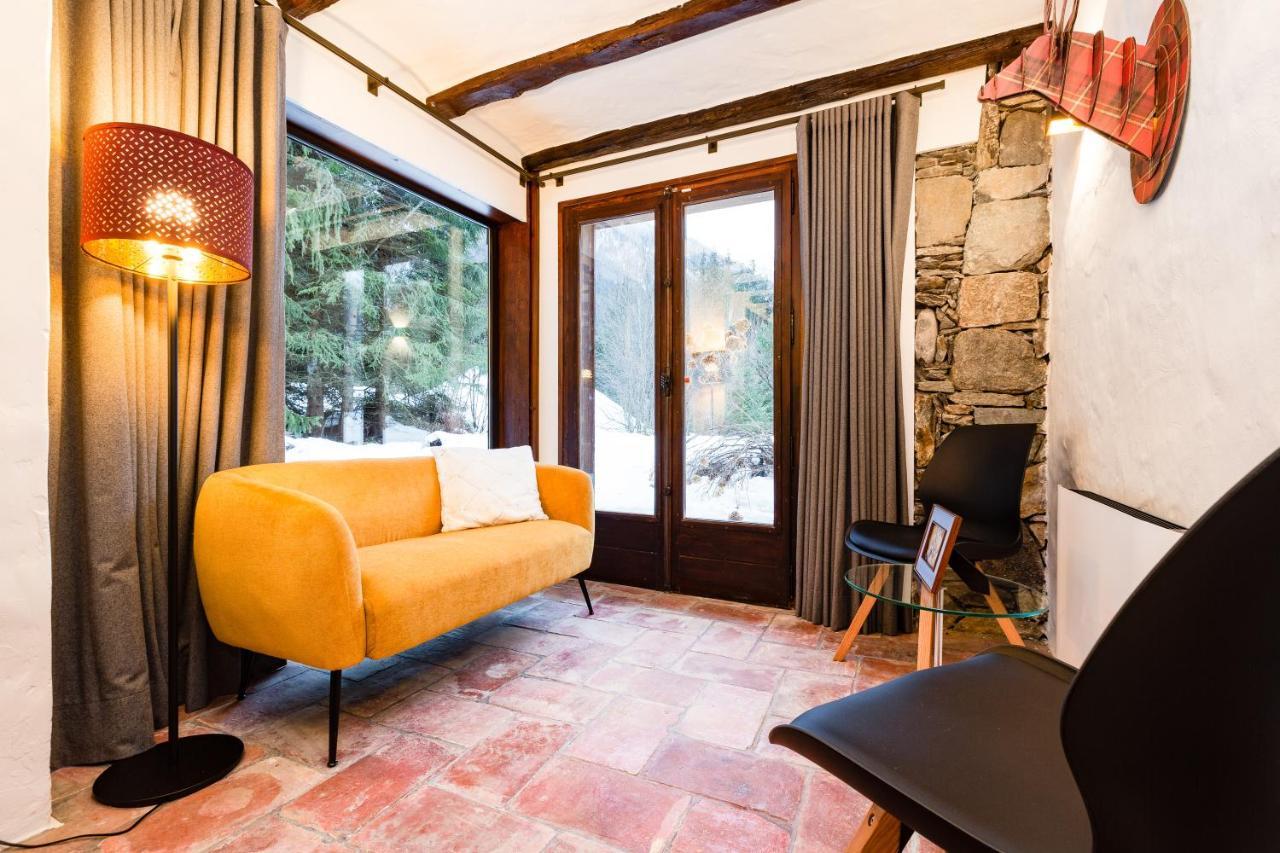 Chalet Les Praz - 280Sqm - Sauna Cinema Fitness - 5 Bedrooms In Heart Of Les Praz - By Cozee Rentals Chamonix Exterior foto