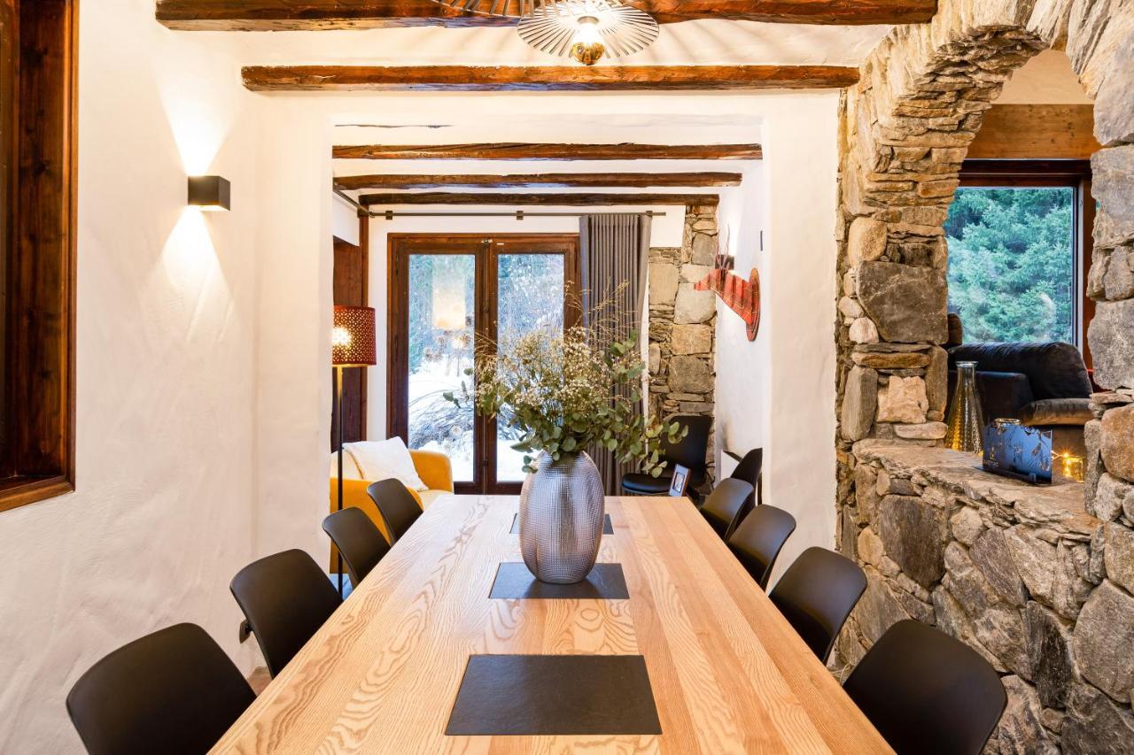 Chalet Les Praz - 280Sqm - Sauna Cinema Fitness - 5 Bedrooms In Heart Of Les Praz - By Cozee Rentals Chamonix Exterior foto
